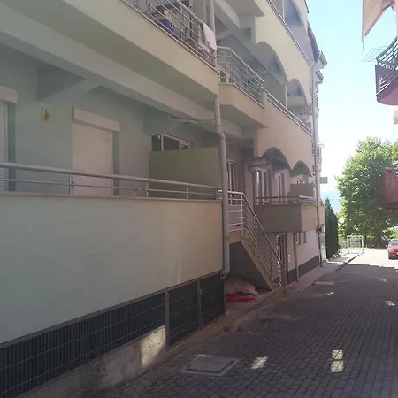 Gjole Apartment *