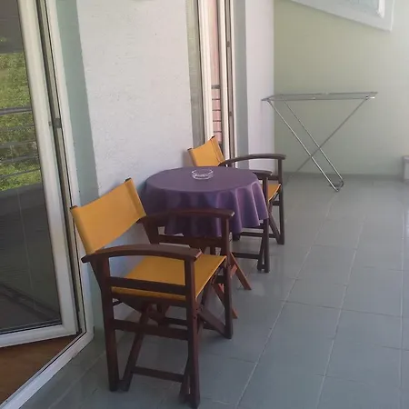 Gjole Apartment *