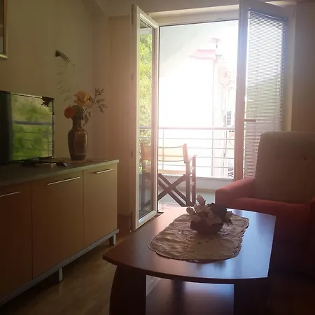 Apartment Gjole *