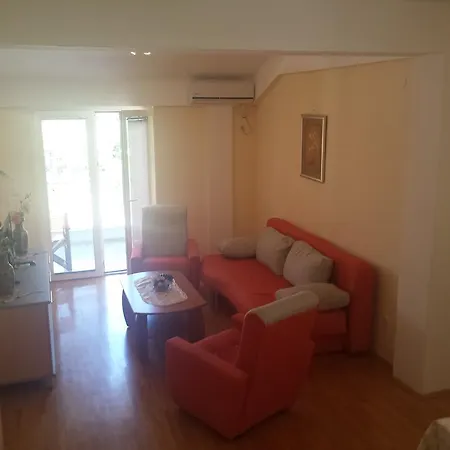 Gjole Apartment Lagadin